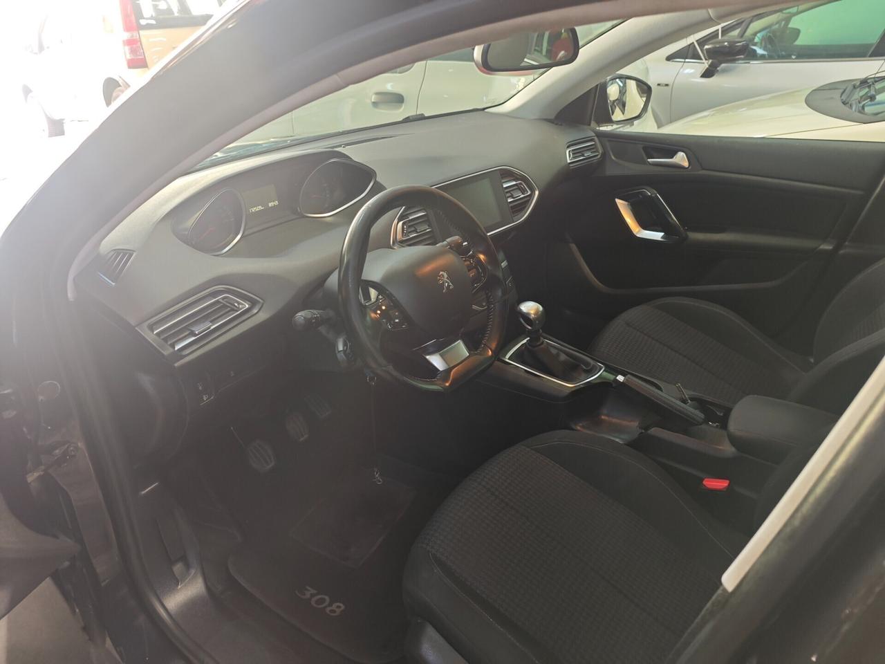 Peugeot 308 BlueHDi 130 S&S Business