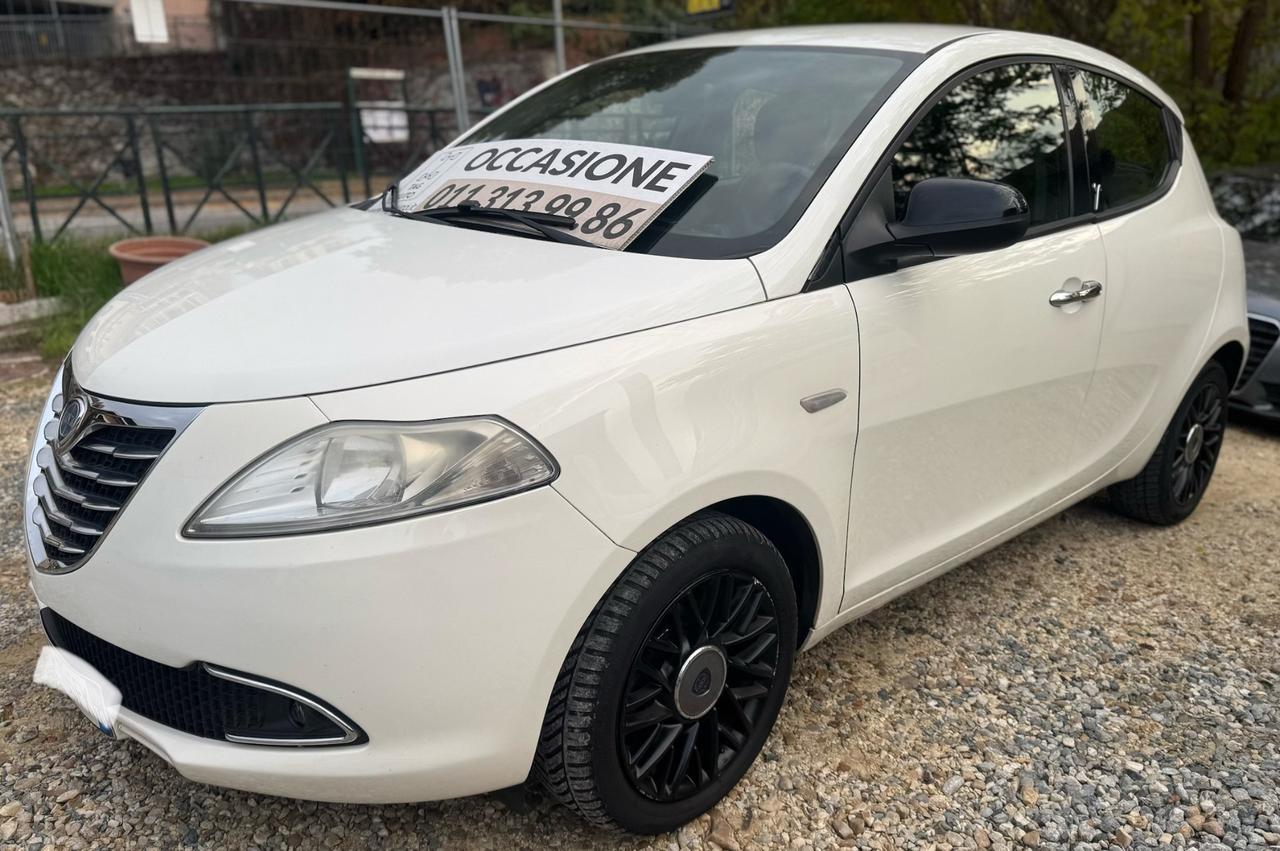 Lancia Ypsilon 1.3 MJT 5 porte neopatentati