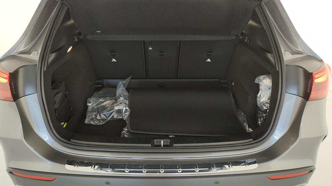 Mercedes-Benz GLA 200 d automatic
