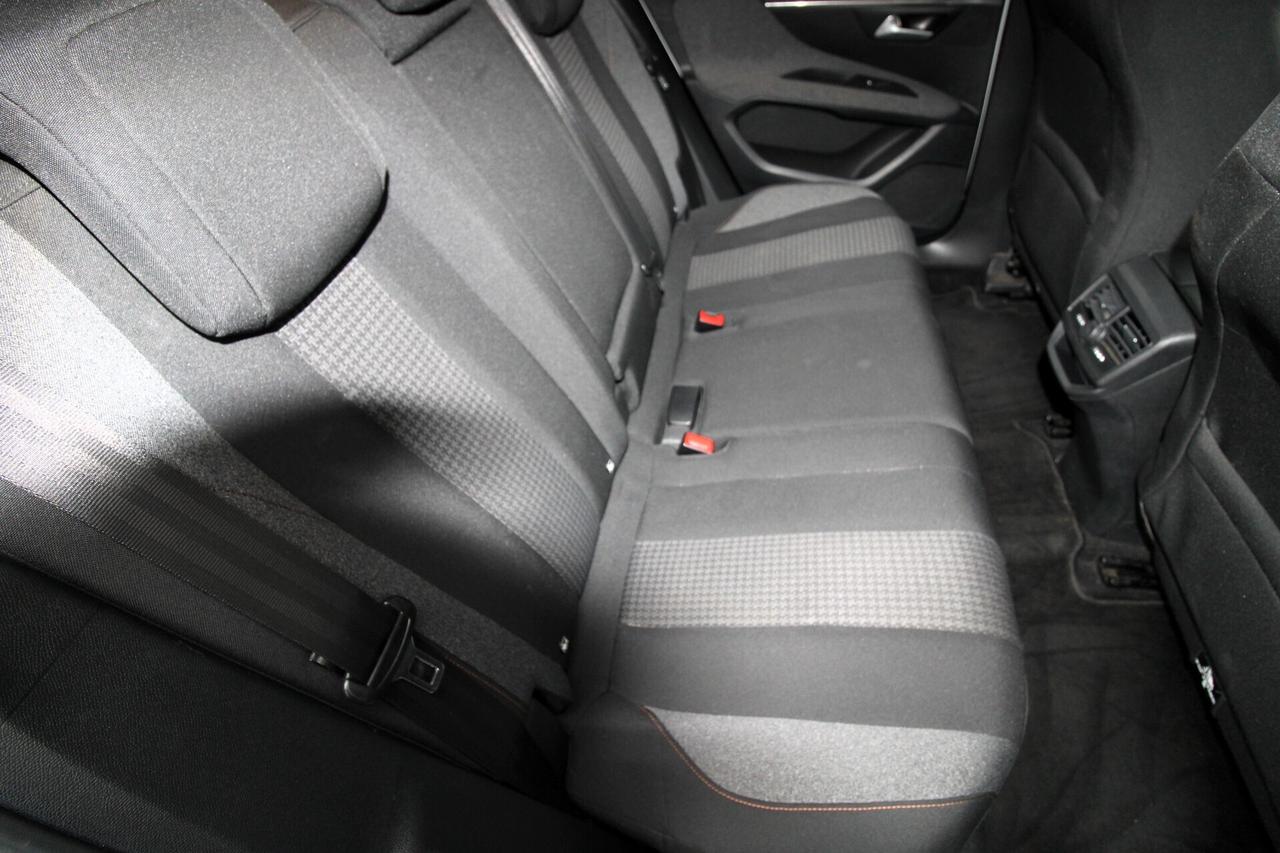 Peugeot 3008 BlueHDi 120 S&S EAT6 Active