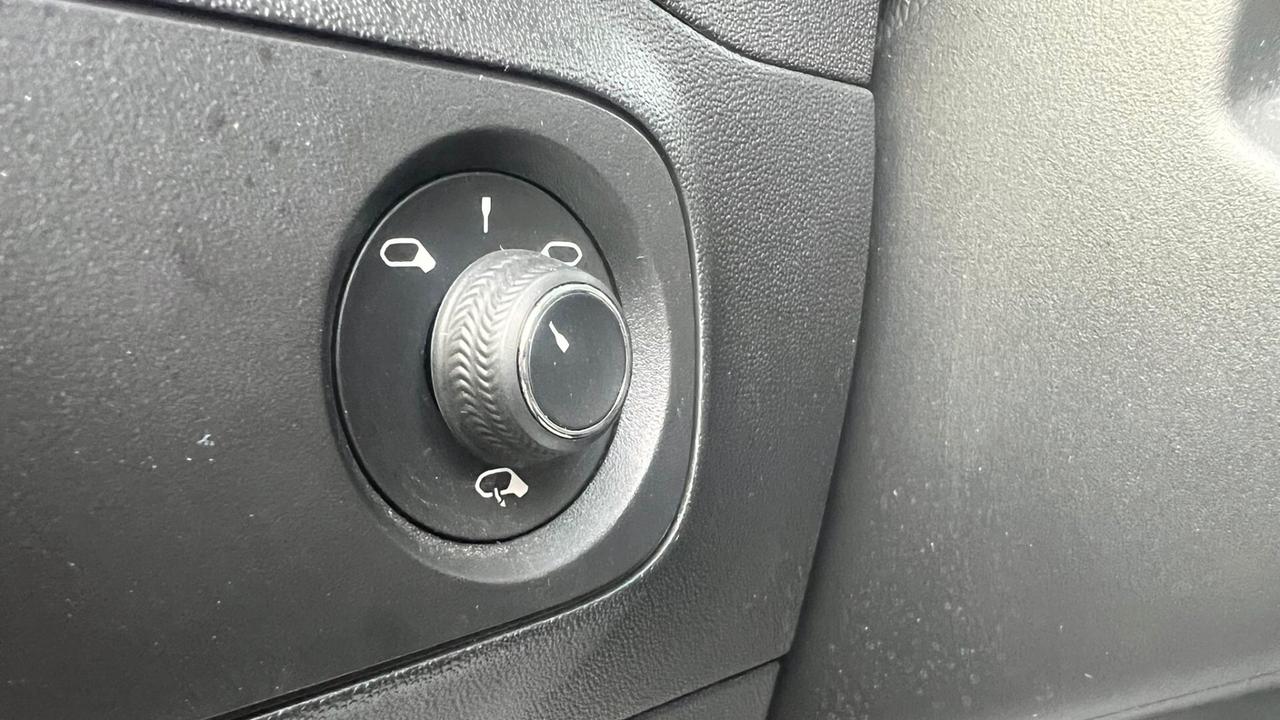 Citroen C3 PureTech 110 S&S EAT6 Max KM 21.295 NERO