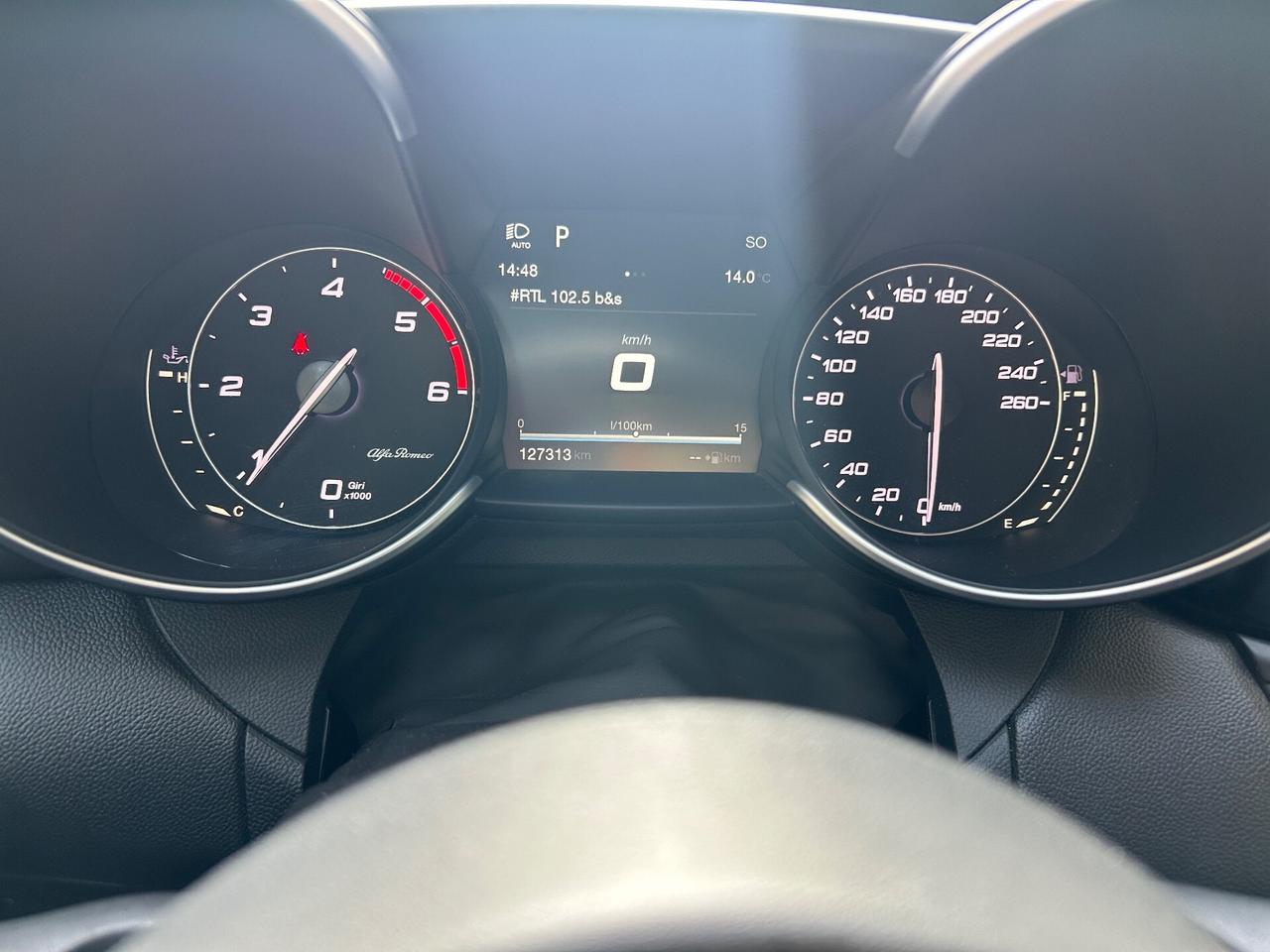 Alfa Romeo Giulia 2.2 Turbodiesel 180 CV AT8 Business Sport Launch Ed.