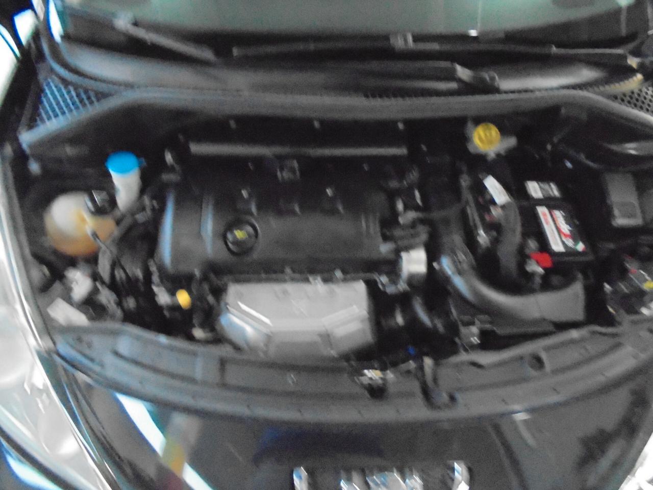 Peugeot 207 1.4 VTi 95CV 5p. X Line NEOPATENTATI