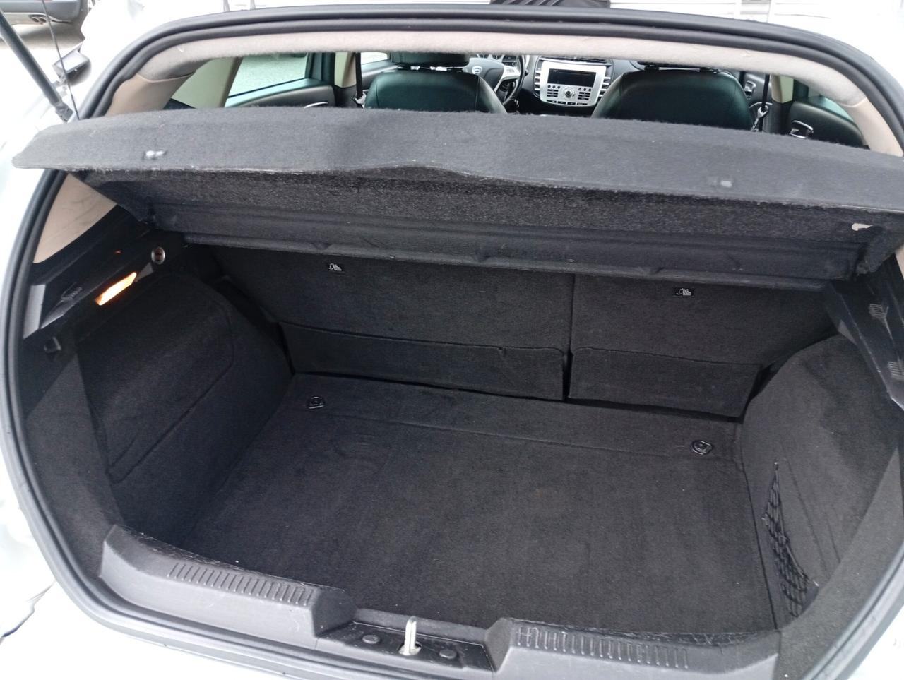 Lancia Delta 1.6 MJT DPF Platino