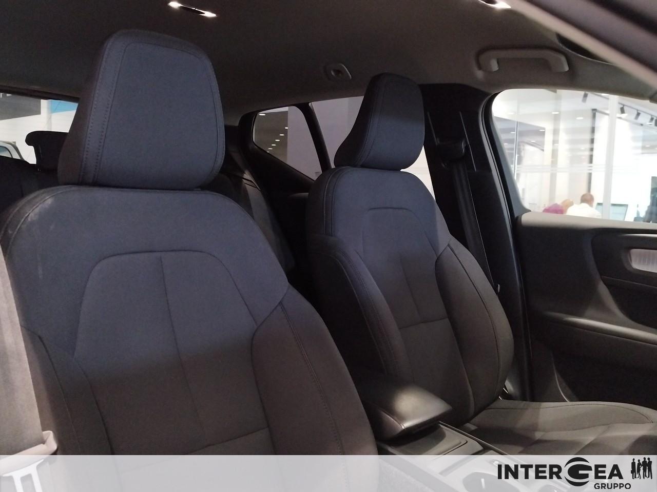 VOLVO XC40 1.5 t2 Momentum Pro auto my21