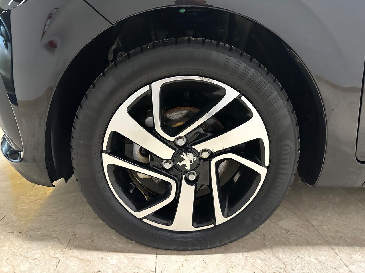 Peugeot 108 VTi 68 5 porte Allure