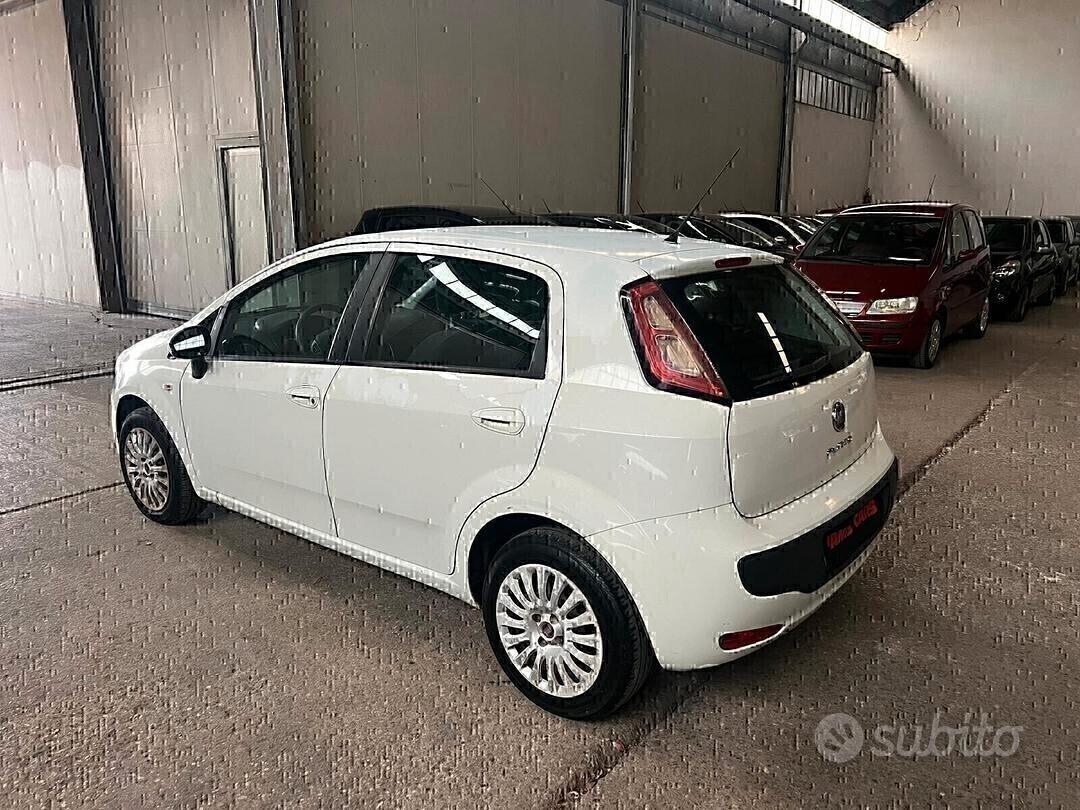 Fiat Grande Punto 1.3 MJT 75 CVActual-2011-BEOP.
