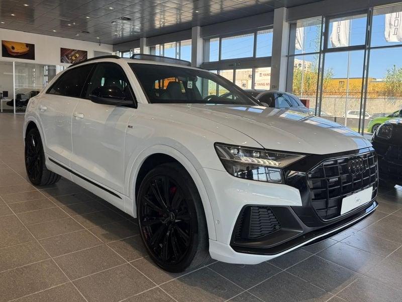 Audi Q8 50 TDI MHEV quattro S Line Plus - IVA Esposta