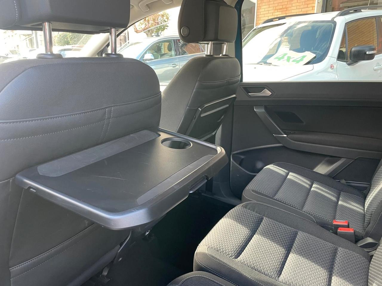 Volkswagen Touran 1.6 TDI Highline 7 POSTI