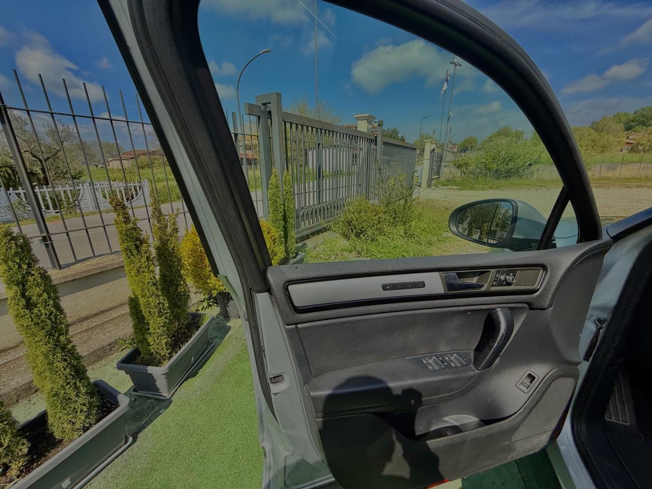 TOUAREG 2A SERIE 3.0 TDI TRIPTRONIC BLUEMOTION TEC