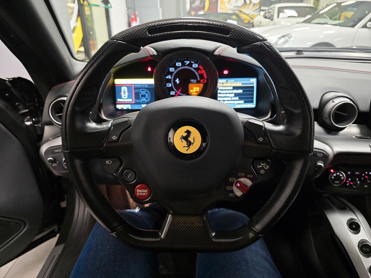 Ferrari F12 Berlinetta 6.3 740CV V12 SERVICE BOOK FERRARI COMPLETO_ KM CERTIFICATI _ CARBONIO _ SEDILI DAYTONA _ GARANZIA 12 MESI