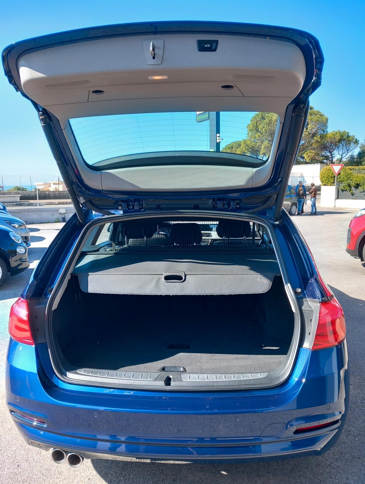 Bmw SERIE 3 320d Touring Business Advantage aut.