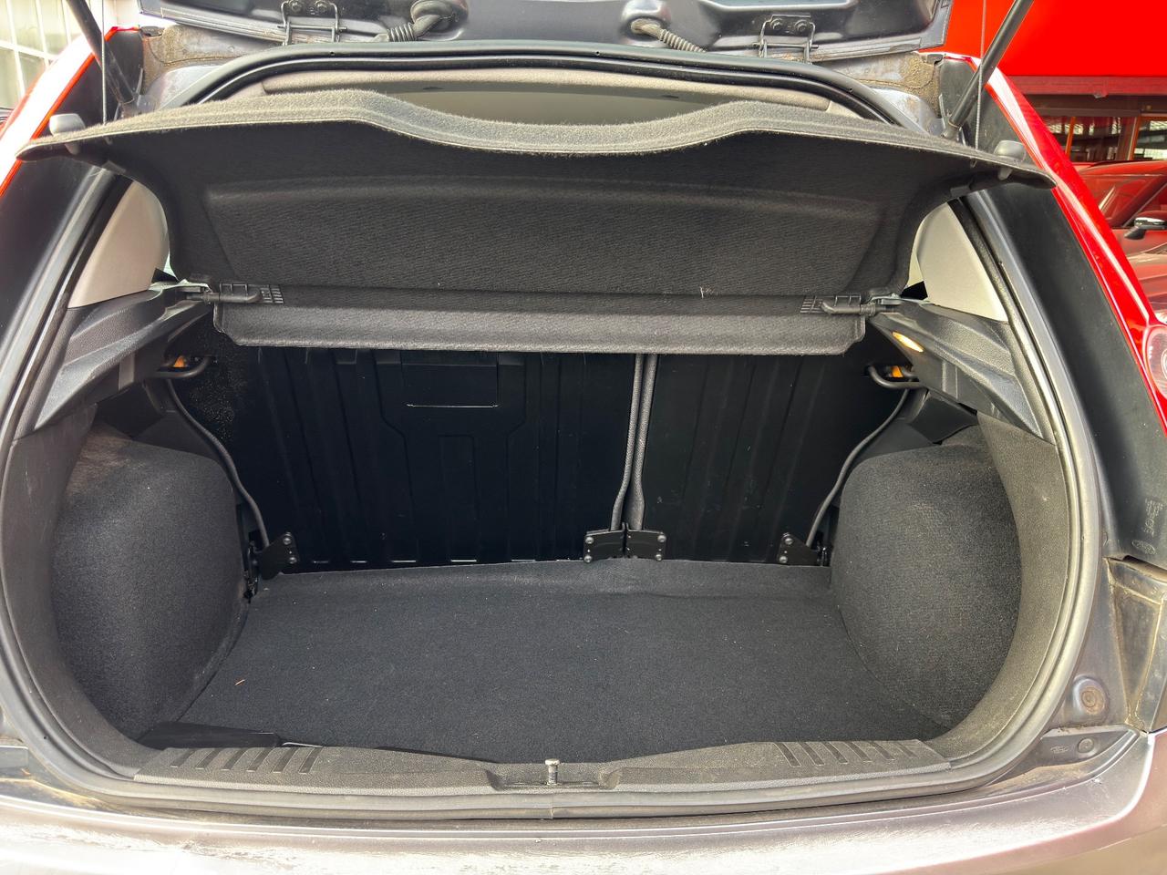 Ford Fiesta 1.2 16V 5p. Ghia ADATTA A NEOPATENTATI