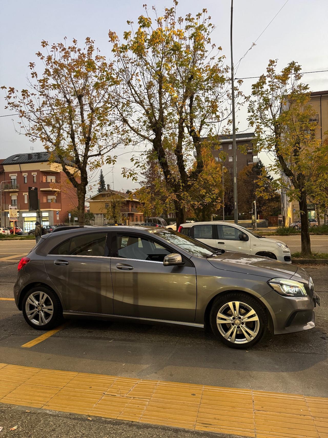 Mercedes-benz A 180 Sport 1.6 122 cv Full optional