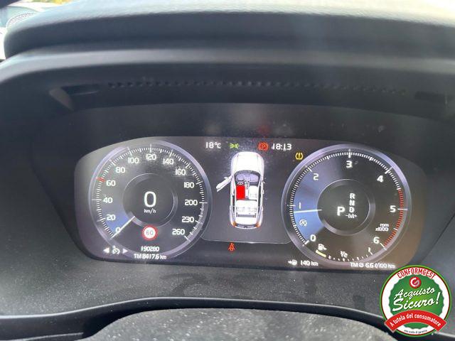 VOLVO XC40 D3 Geartronic Momentum