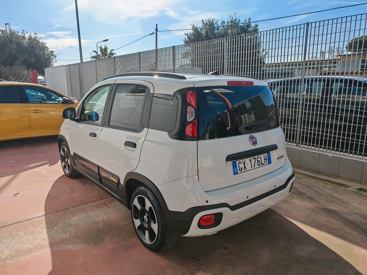 Fiat Panda 1.0 FireFly S&S Hybrid Pandina