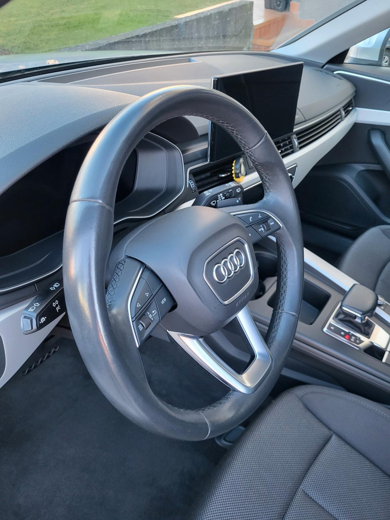 Audi A4 Avant 30 TDI/136 CV S tronic Business Advanced