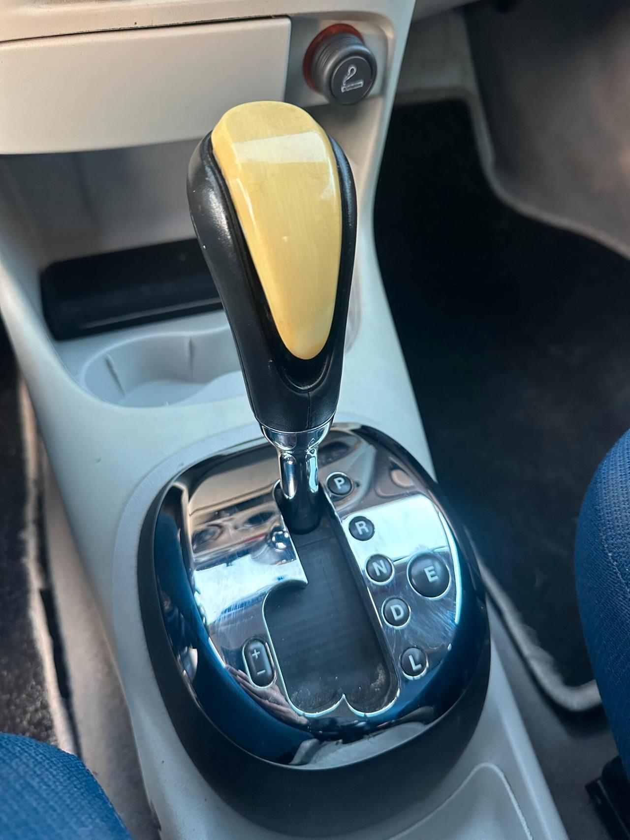 Fiat Punto UNICA (AUTOMATICA)