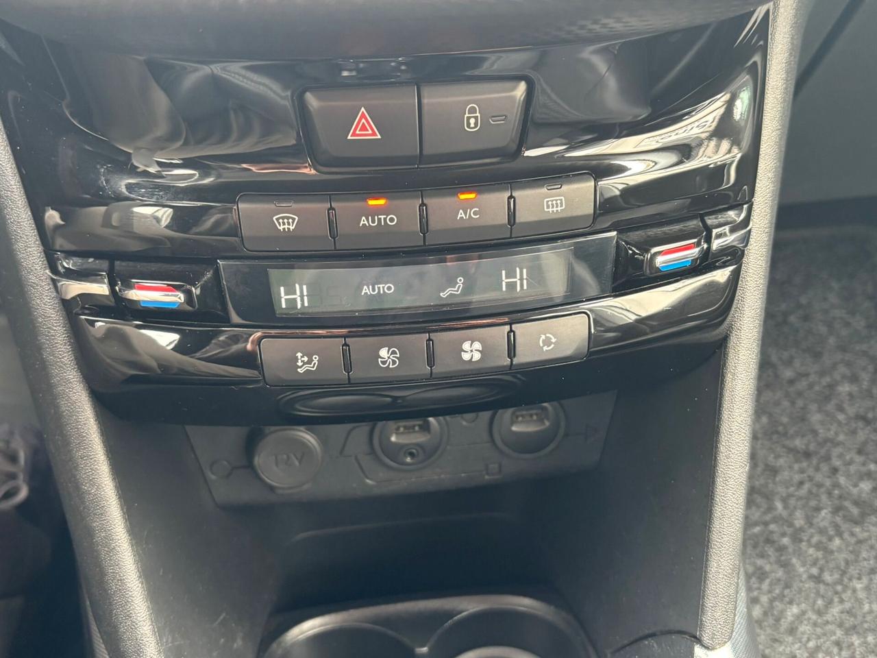 Peugeot 2008 1.6 e-HDi 92 CV Stop&Start Allure