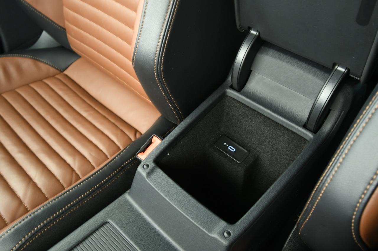 VOLKSWAGEN Passat Variant 2.0 tdi Executive 150cv dsg PELLE+ACC+APP CONNECT