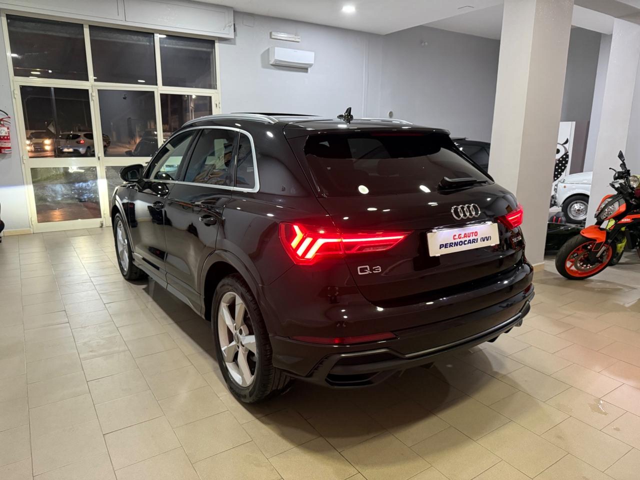 Audi Q3 2.0 TDI 150 CV S line Edition