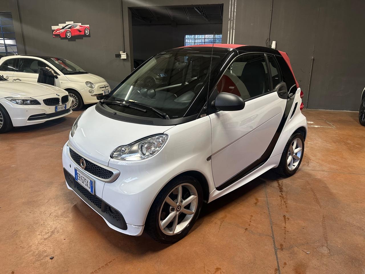 Smart ForTwo 1000 52 kW MHD cabrio passion
