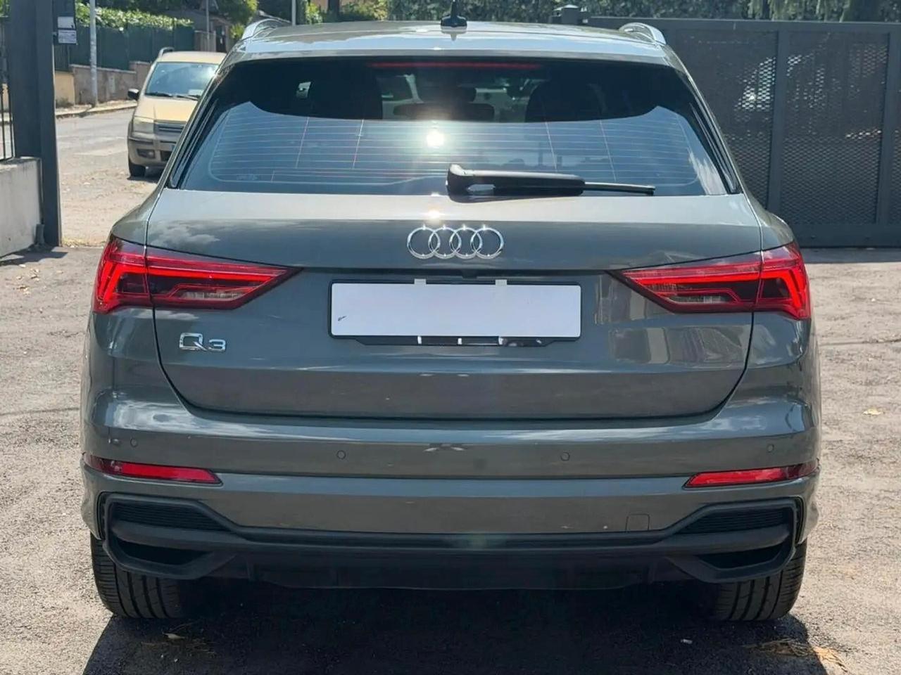 Audi Q3 SPB 35 TDI S tronic line edition GRANZIA UFFICIALE AUDI GENNAIO 2027 + 12 MESI GARANZIA NOSTRA