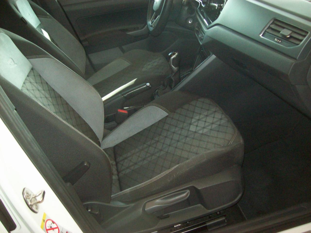 Volkswagen Taigo 1.0 TSI 110 CV R-Line