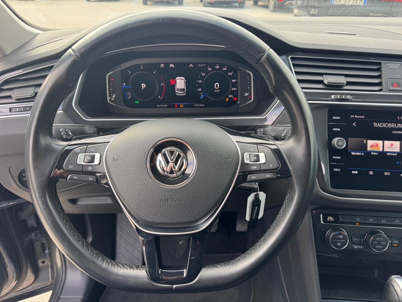 Volkswagen Tiguan 2.0 TDI R-LINE DSG