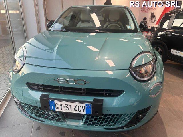FIAT 600 600 Hybrid 100 CV DCT MHEV La Prima