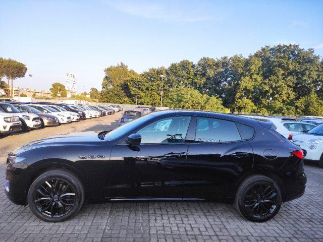 MASERATI Levante V6 Diesel 275 CV AWD Nerissimo Edition