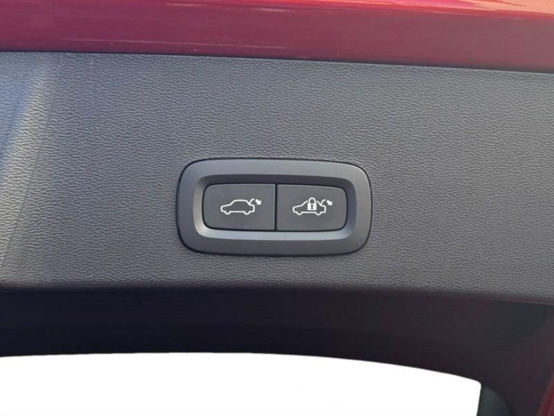 Volvo XC40 Recharge T4 129+82 CV Plug-in Hybrid Recharge Automatica Core
