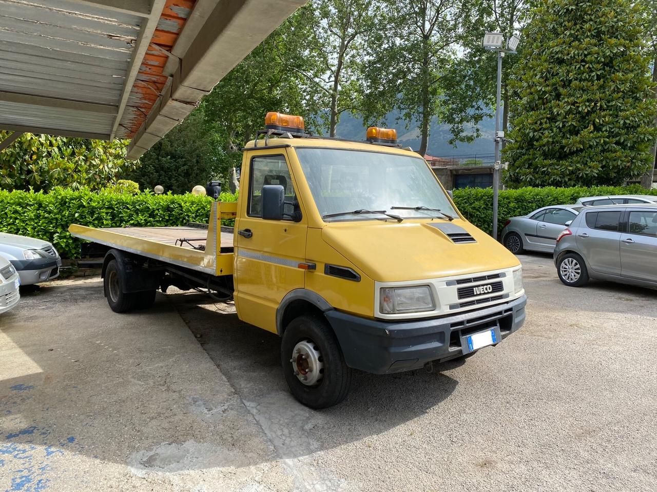 IVECO DAILY CARROATREZZI SCARRABILE