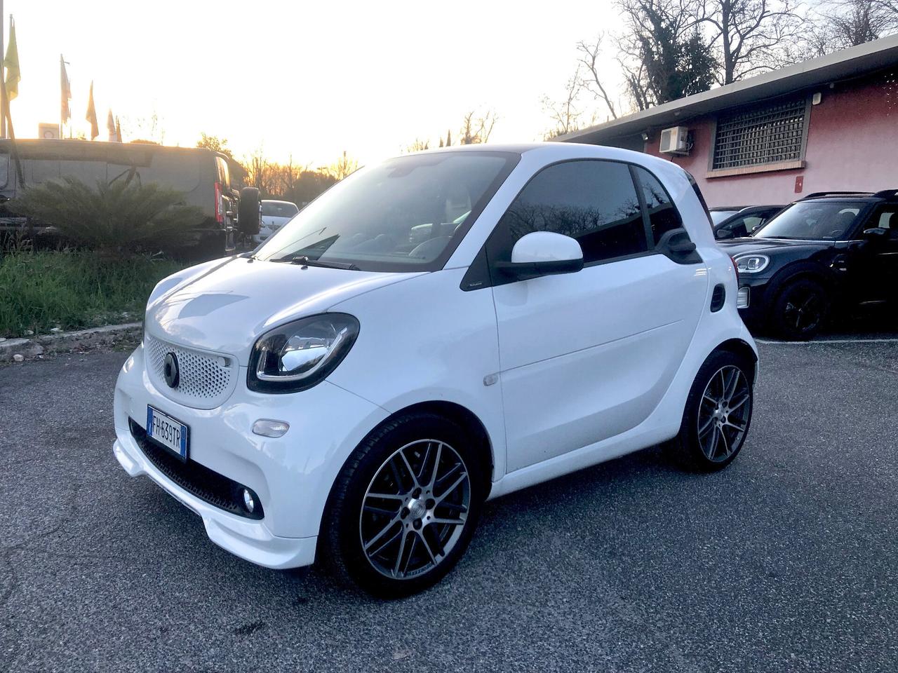 Smart ForTwo BRABUS 0.9 Turbo twinamic Xclusive White Edition Permute Garanzia Mercedes Permute e Rate