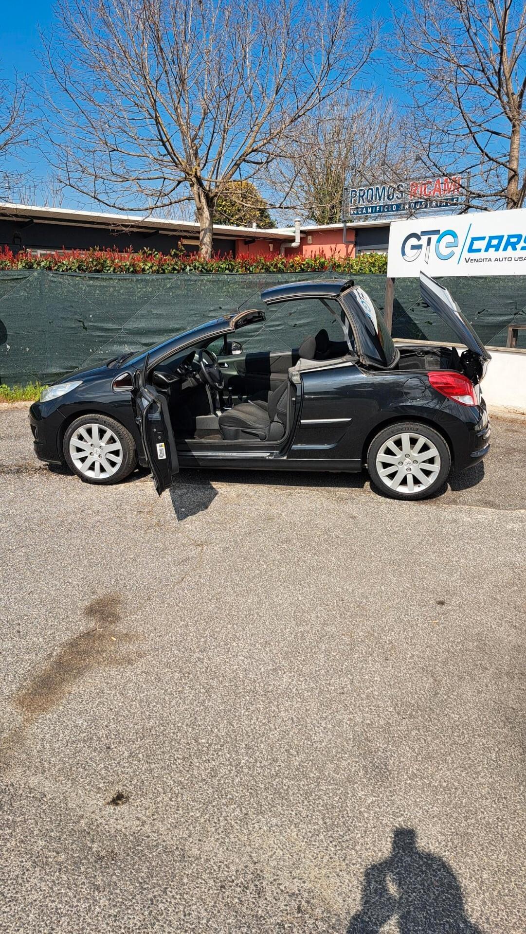 Peugeot 207 CC - 1.6 8V HDi - Allure
