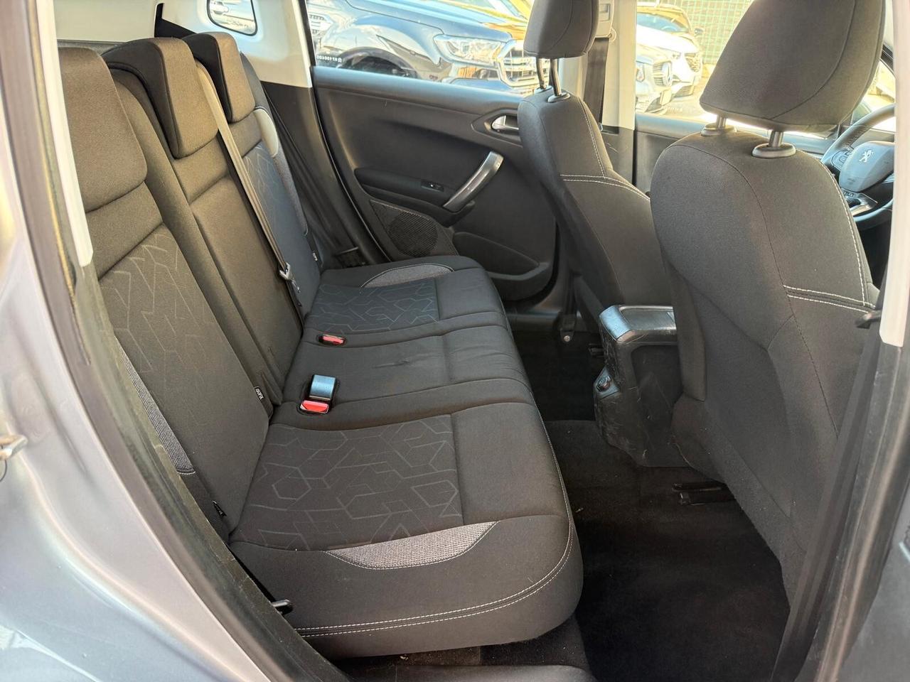 Peugeot 2008 BlueHDi 100 Active