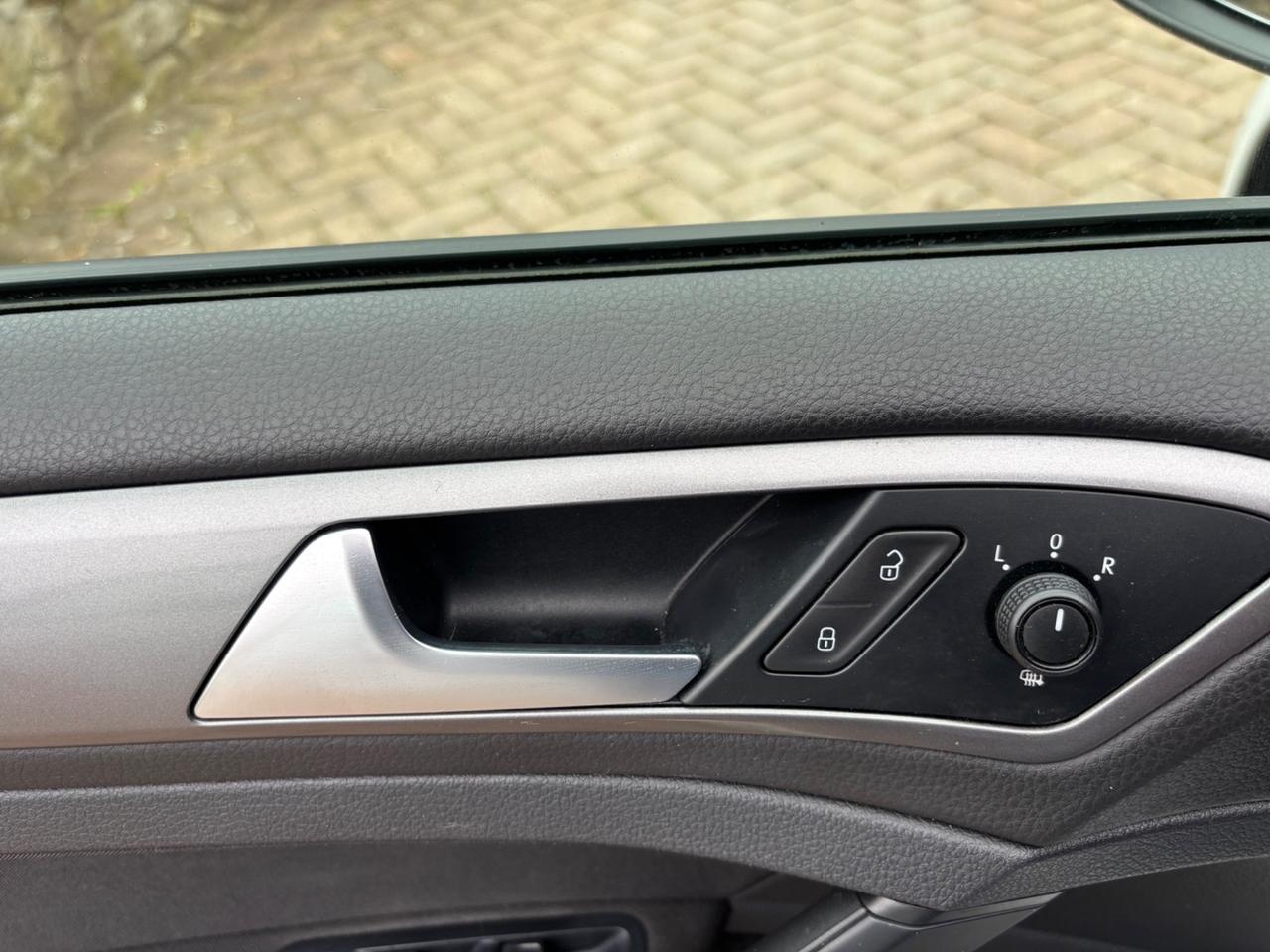 Volkswagen Golf 1.6 TDI 5p. 90CV