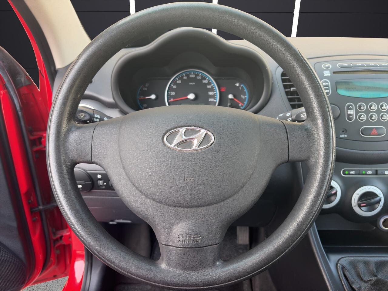 Hyundai i10 1.1 12V 67CV TUA A €88