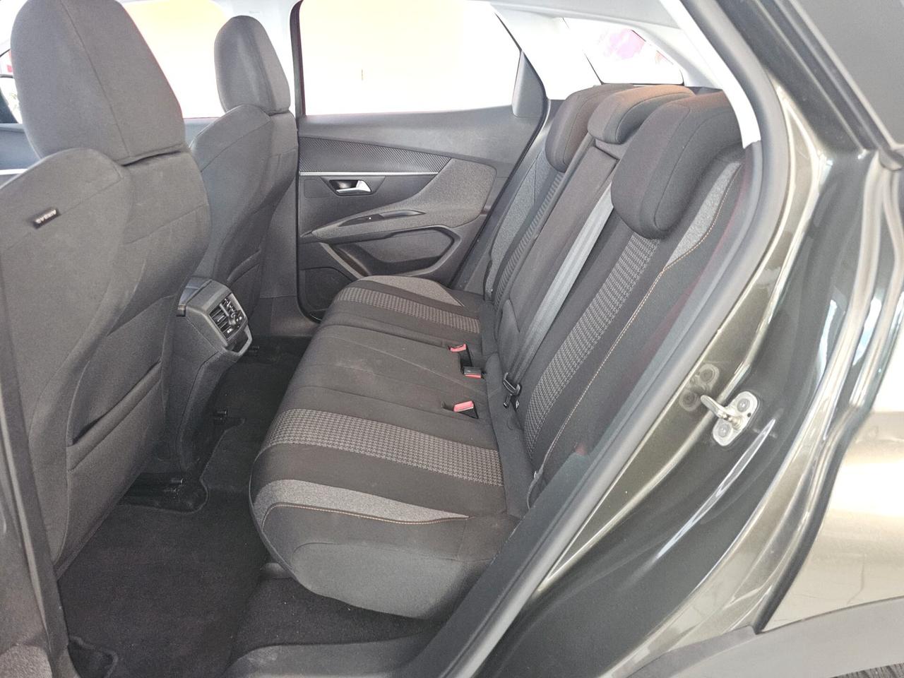 Peugeot 3008 BlueHDi 130 S&S Allure