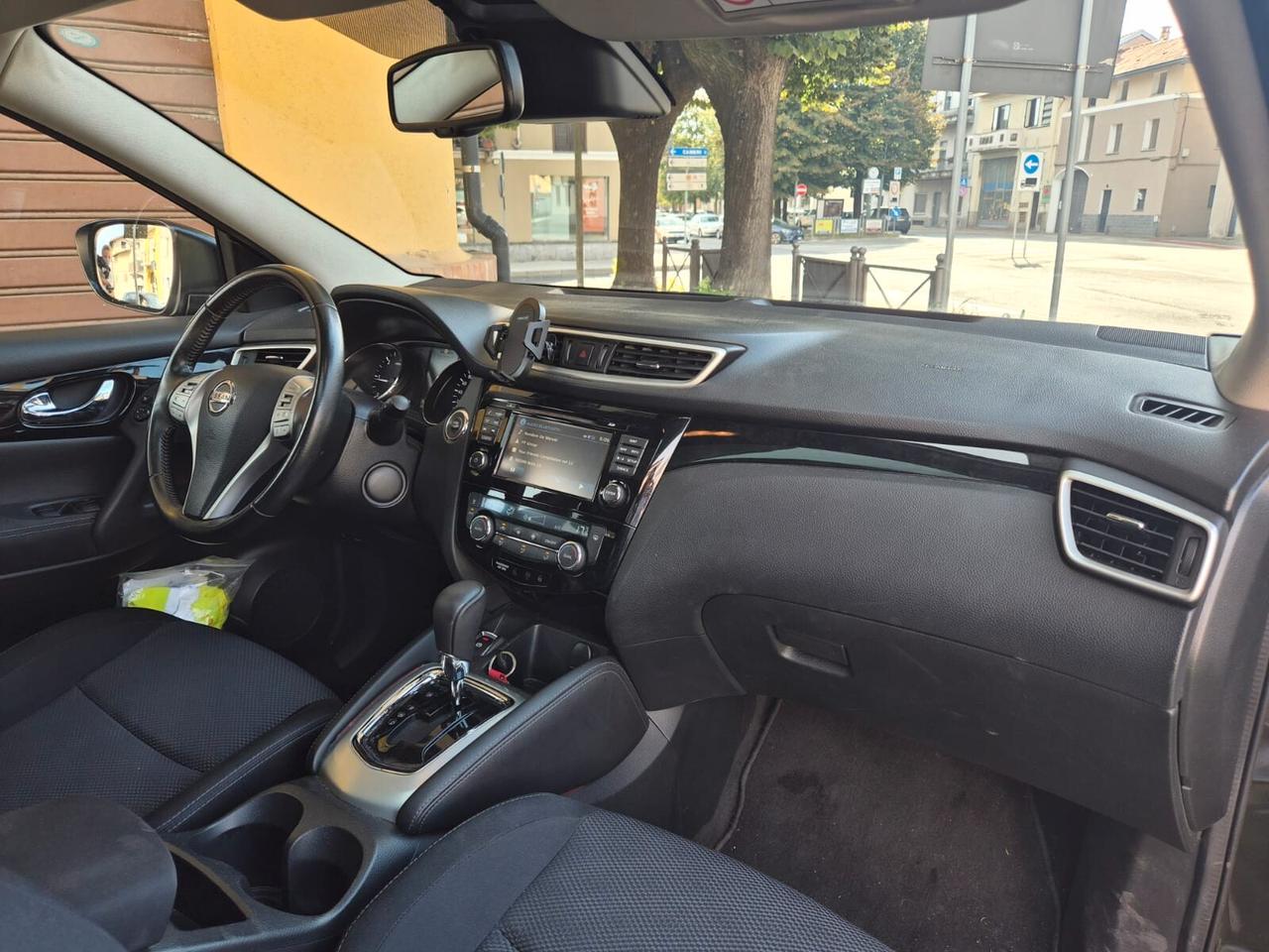 Nissan Qashqai 1.6 N-Connecta Tagliandi Certificati