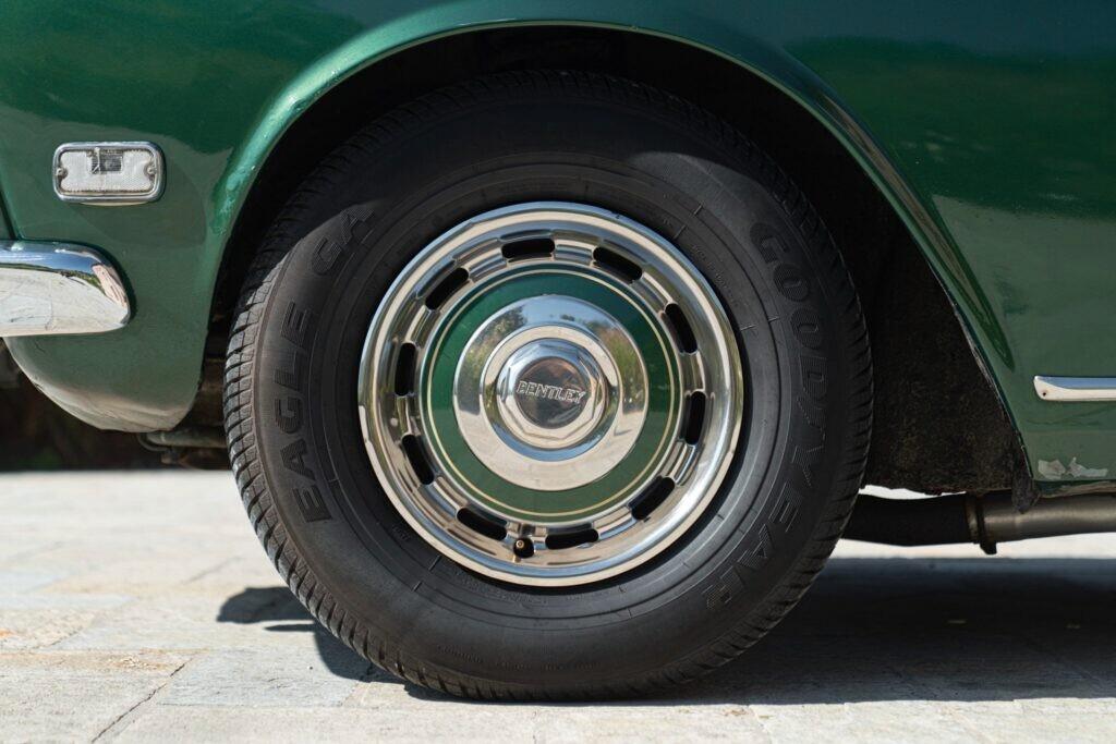 Bentley T1 - BNT00029