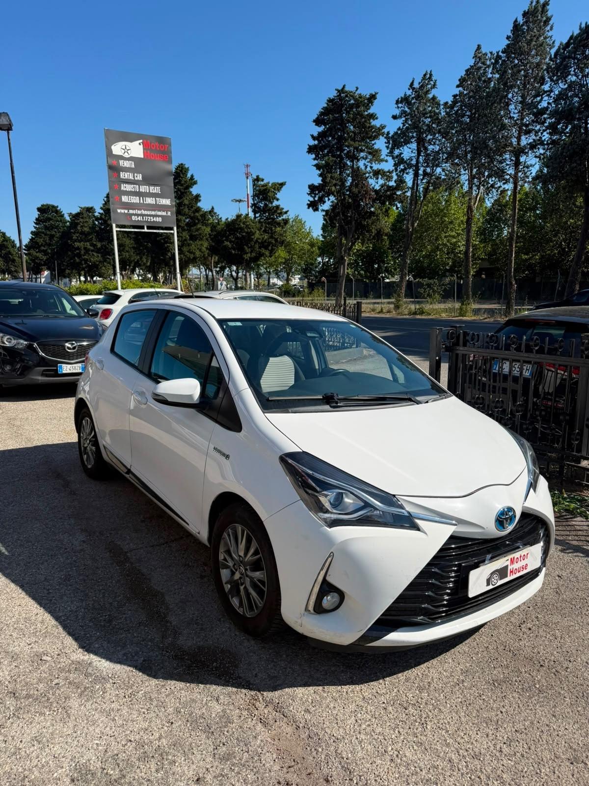 Toyota Yaris 1.5 Hybrid 5 porte Business
