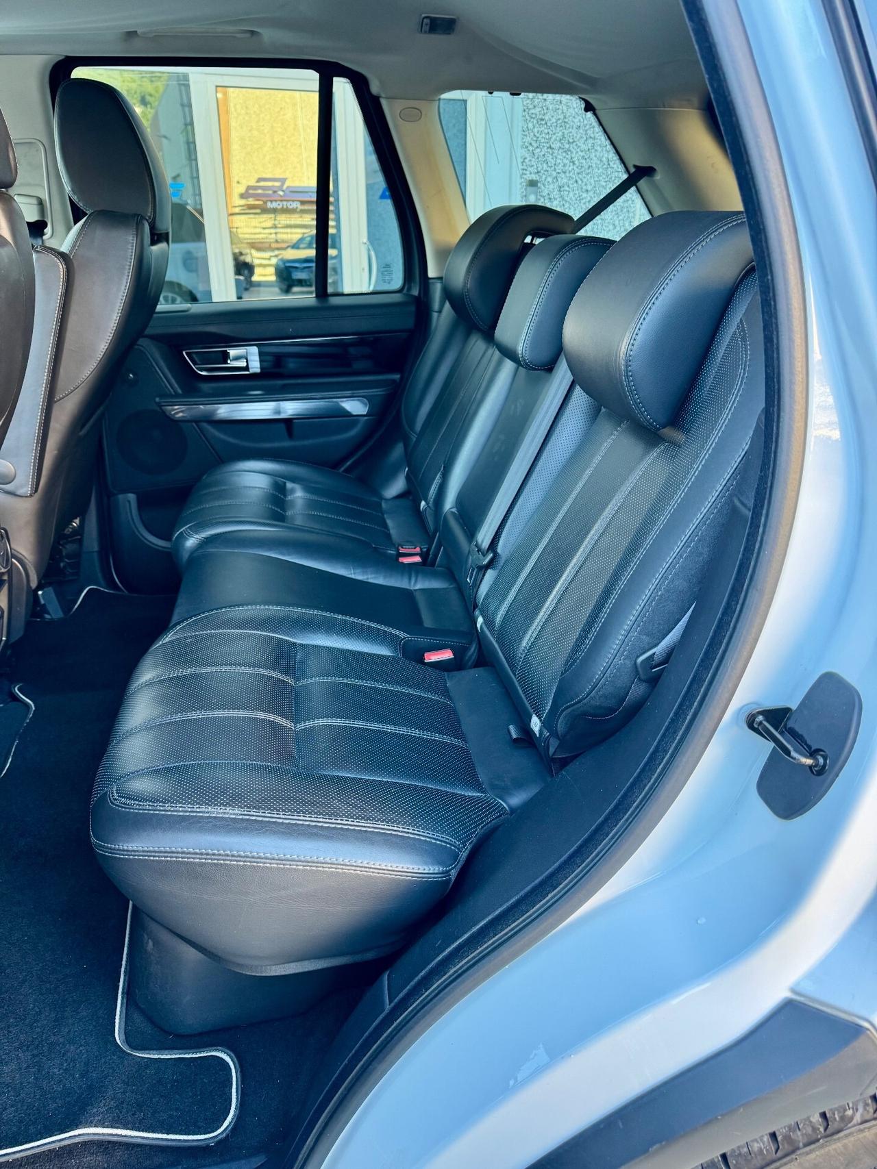 LAND ROVER RANGE ROVER SPORT 3.0 TDV6 HSE