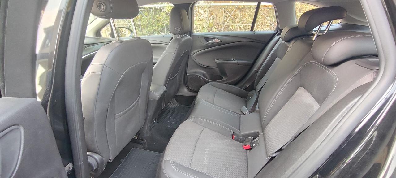 Opel Astra 1.6 CDTi Sports Tourer Advance