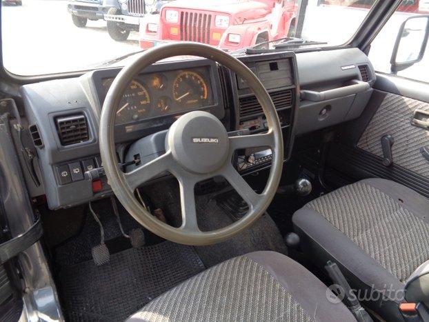 Suzuki Samurai PASSO LUNGO