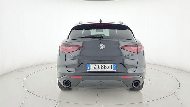 Alfa Romeo Stelvio 2.2 T B-Tech 210 CV AT8 Q4