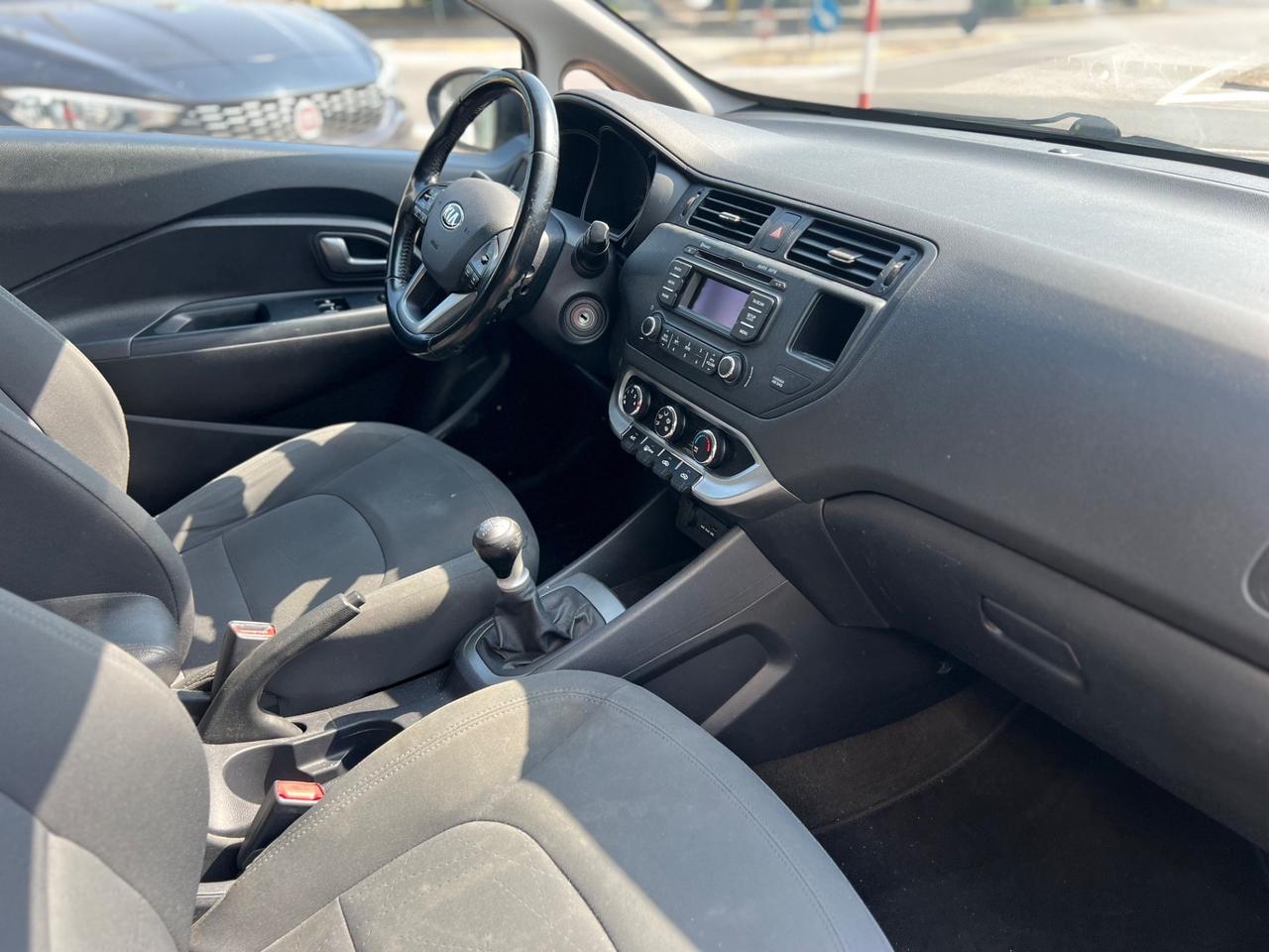 Kia Rio 1.2 benzina - adatta anche a neopatentati