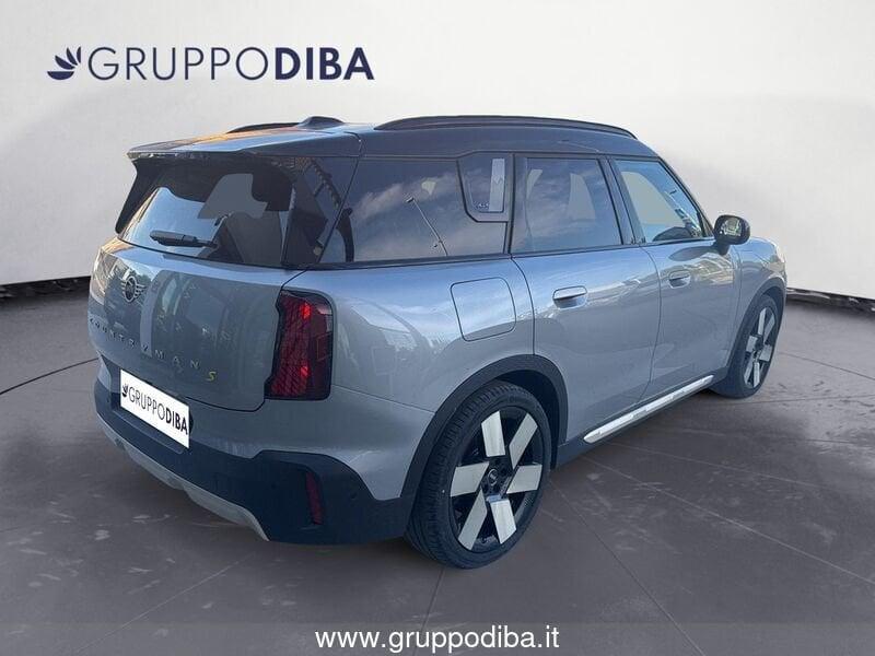 MINI Mini Countryman U25 Mini Countryman SE Favoured all4