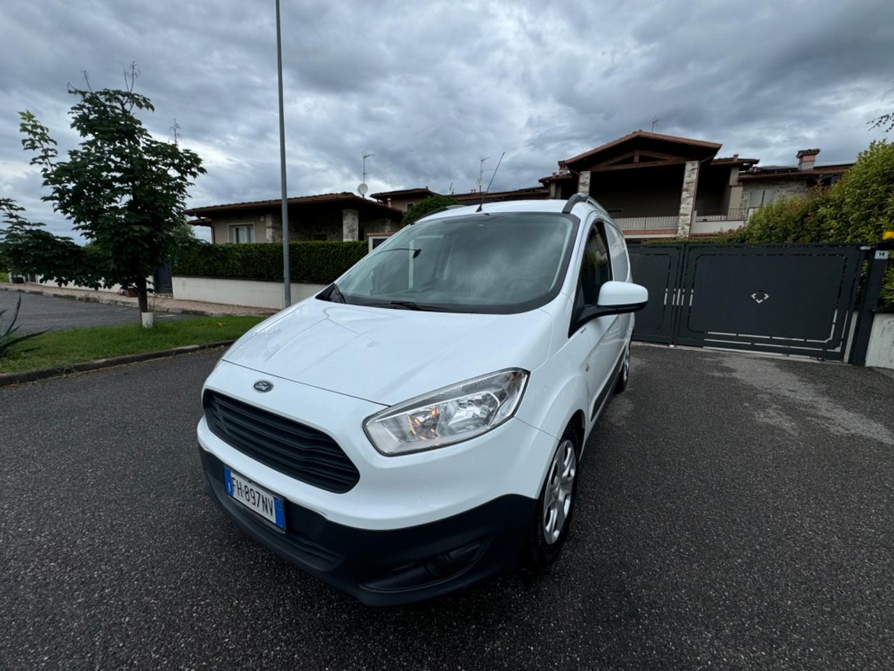 Ford Tourneo Courier Tourneo Courier 1.5 TDCI 95 CV Titanium