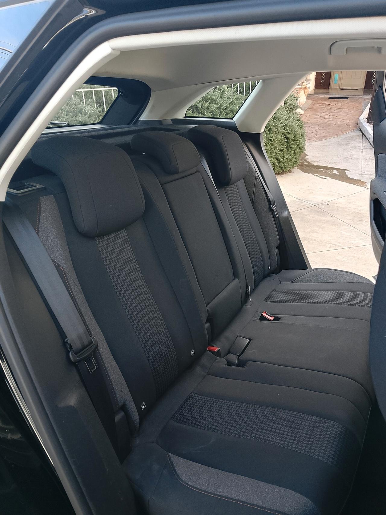 Peugeot 3008 BlueHDi 130 S&S Allure